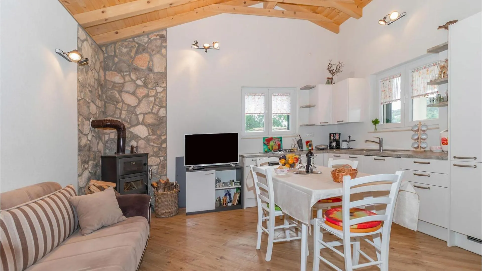 Holiday home Gorgeous Home In Klenovica With Wifi